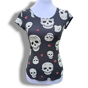 No Boundaries Skull Tee